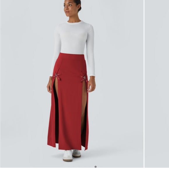 [Halara] NWT Waisted Decorative Buckle Split 2-in-1 Maxi
Casual Skirt - Picture 5 of 12